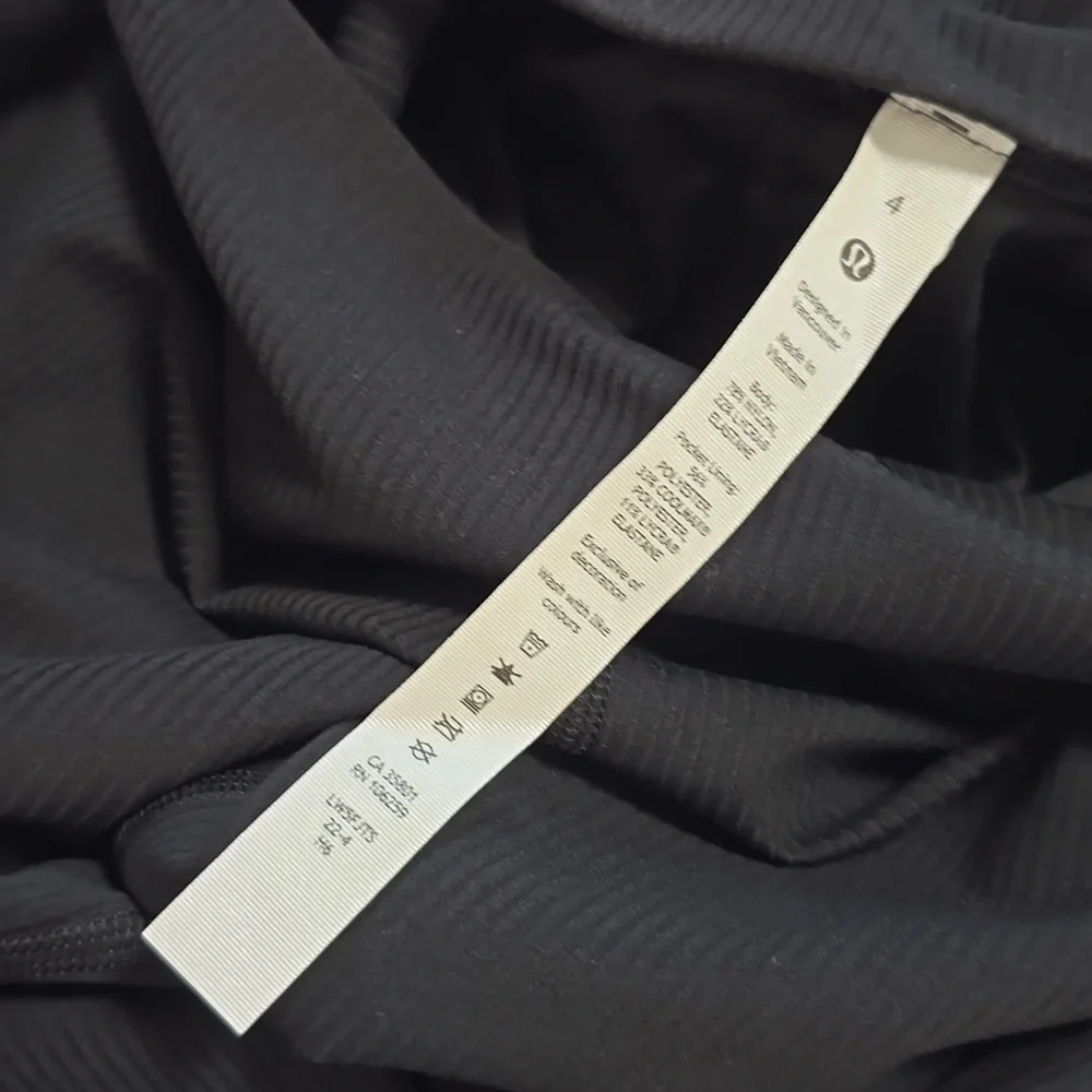 Lululemon Athletica Women's Black Ribbed HR Pants - Picture 5 of 5